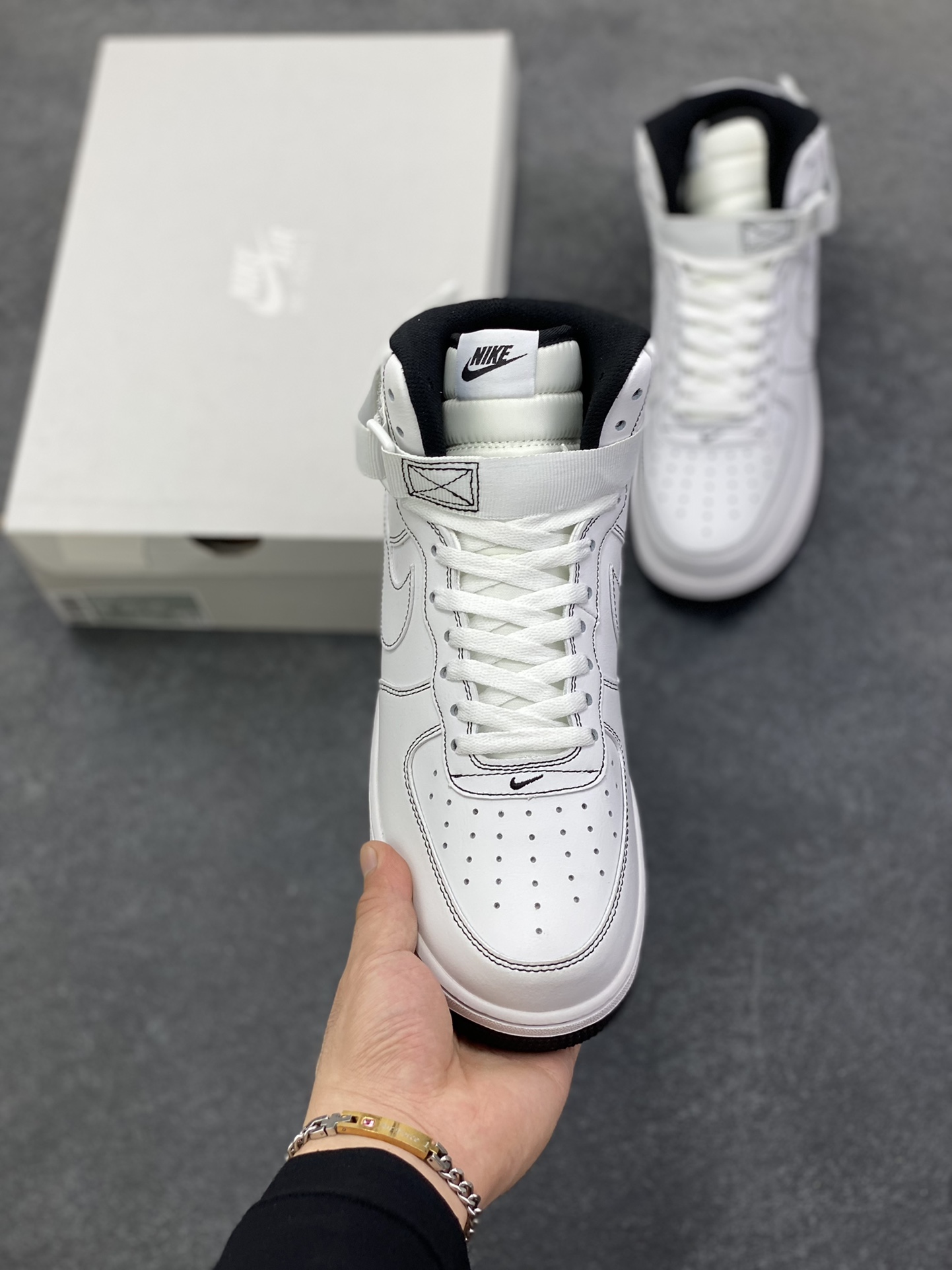 图片[2]-Nike Air Force 1‘07 黑缝线 空军一号高帮休闲运动板鞋 原楦头原纸板 纯正空军版型专注外贸渠道 全掌内置蜂窝气垫 #原盒配件 原厂中底钢印、拉帮完美 货号：CV1753-001 尺码：36 36.5 37.5 38 38.5 39 40 40.5 41 42 42.5 43 44 44.5 45-选品中心