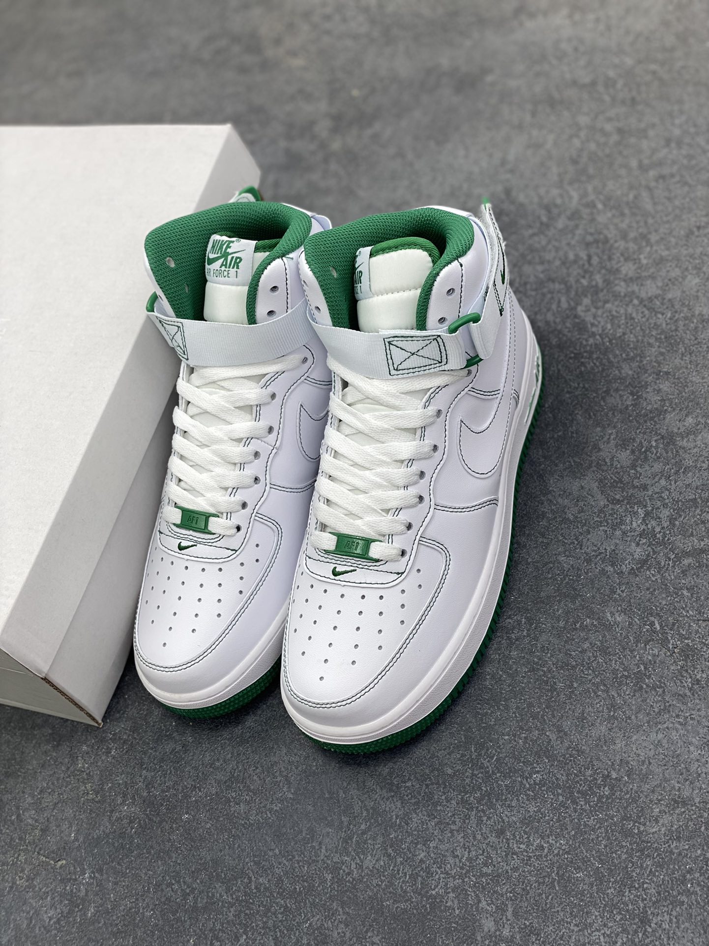 图片[8]-Nike Air Force 1‘07 绿缝线 空军一号高帮休闲运动板鞋 原楦头原纸板 纯正空军版型专注外贸渠道 全掌内置蜂窝气垫 #原盒配件 原厂中底钢印、拉帮完美 货号：CV1753-101 尺码：36 36.5 37.5 38 38.5 39 40 40.5 41 42 42.5 43 44 44.5 45-选品中心