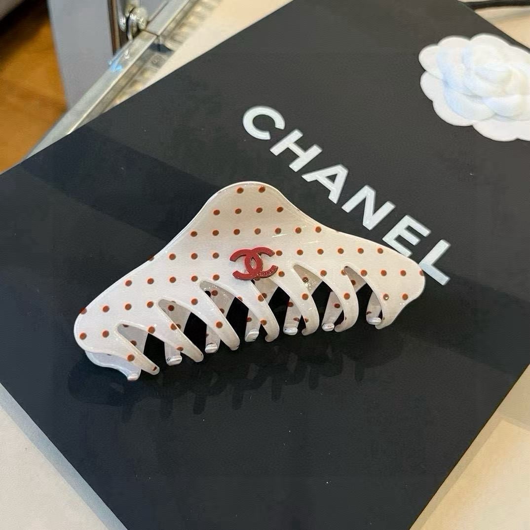 🆕 Chanel抓夹