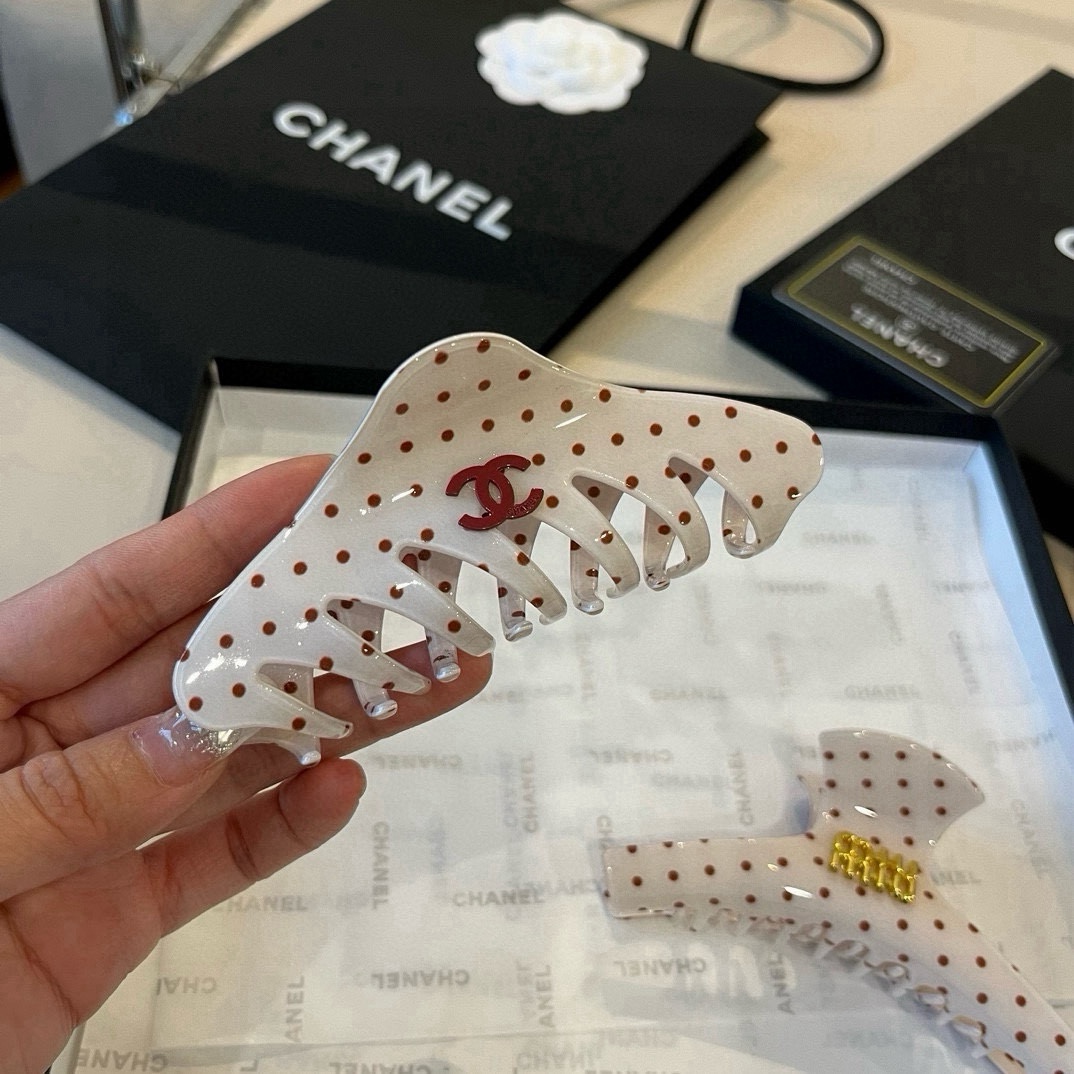 🆕 Chanel抓夹