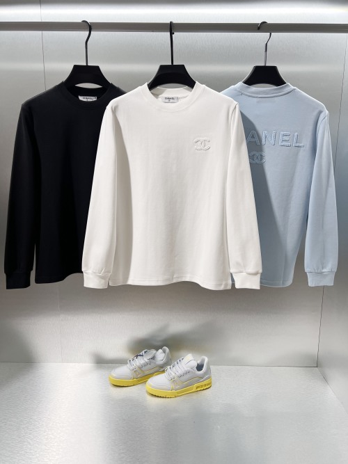 Chanel 2025 Fall/Winter Long Sleeve T-Shirt with Embroidered Logo 1 Chanel 2025 Fall/Winter Long Sleeve T-Shirt with Embroidered Logo