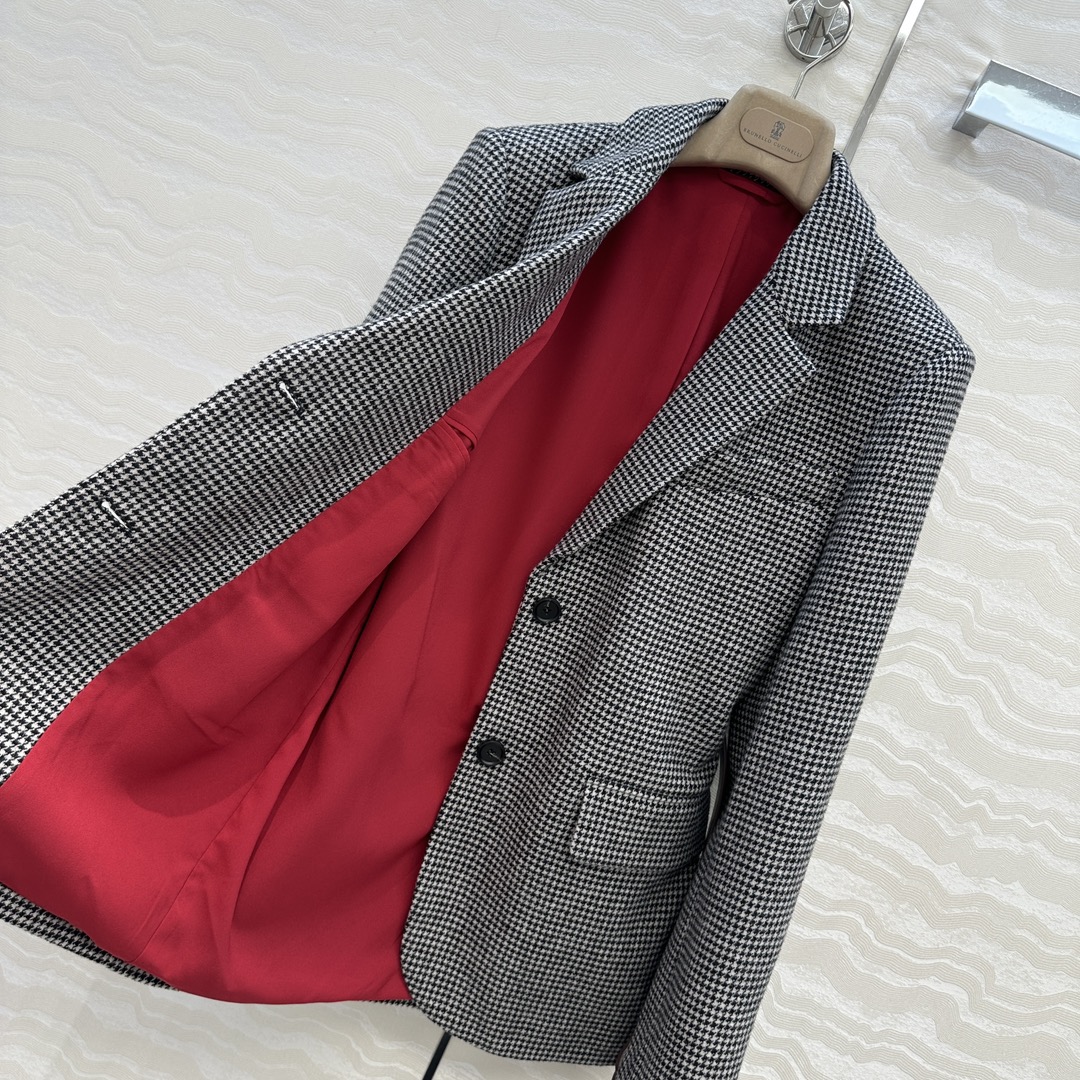 独家首发，高端原单品质❤️Bc行走的高定，长期主义老钱风穿搭，独家定制面料羊毛西装外套。配送真皮腰带，潇