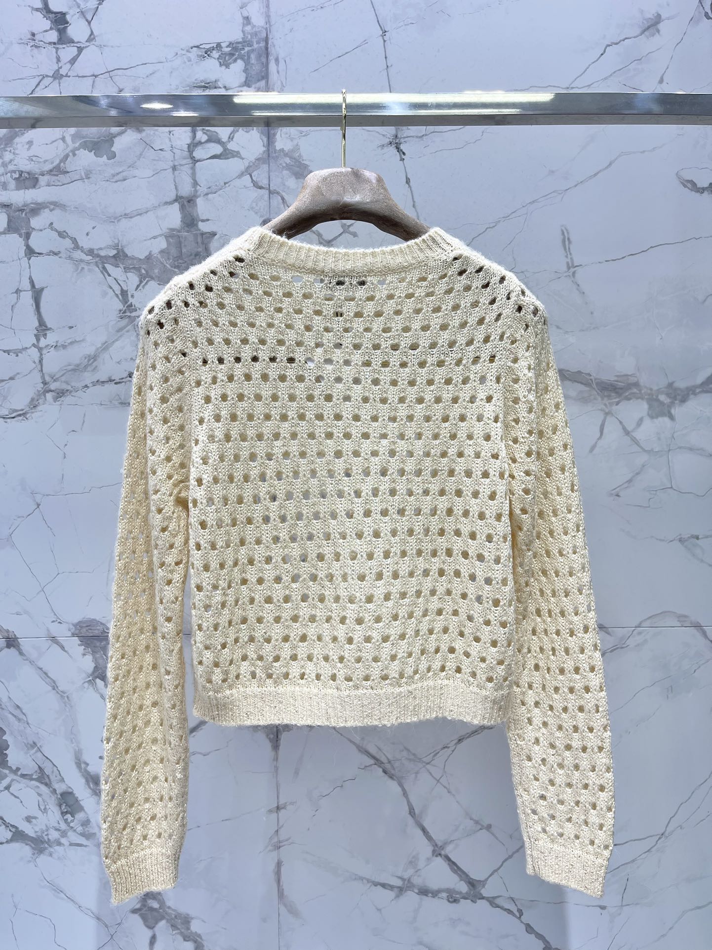 Brunello Cucinelli Women's Silver Thread Knit Top - Pure Desire Round Neck 9 i1757907374 5977 7