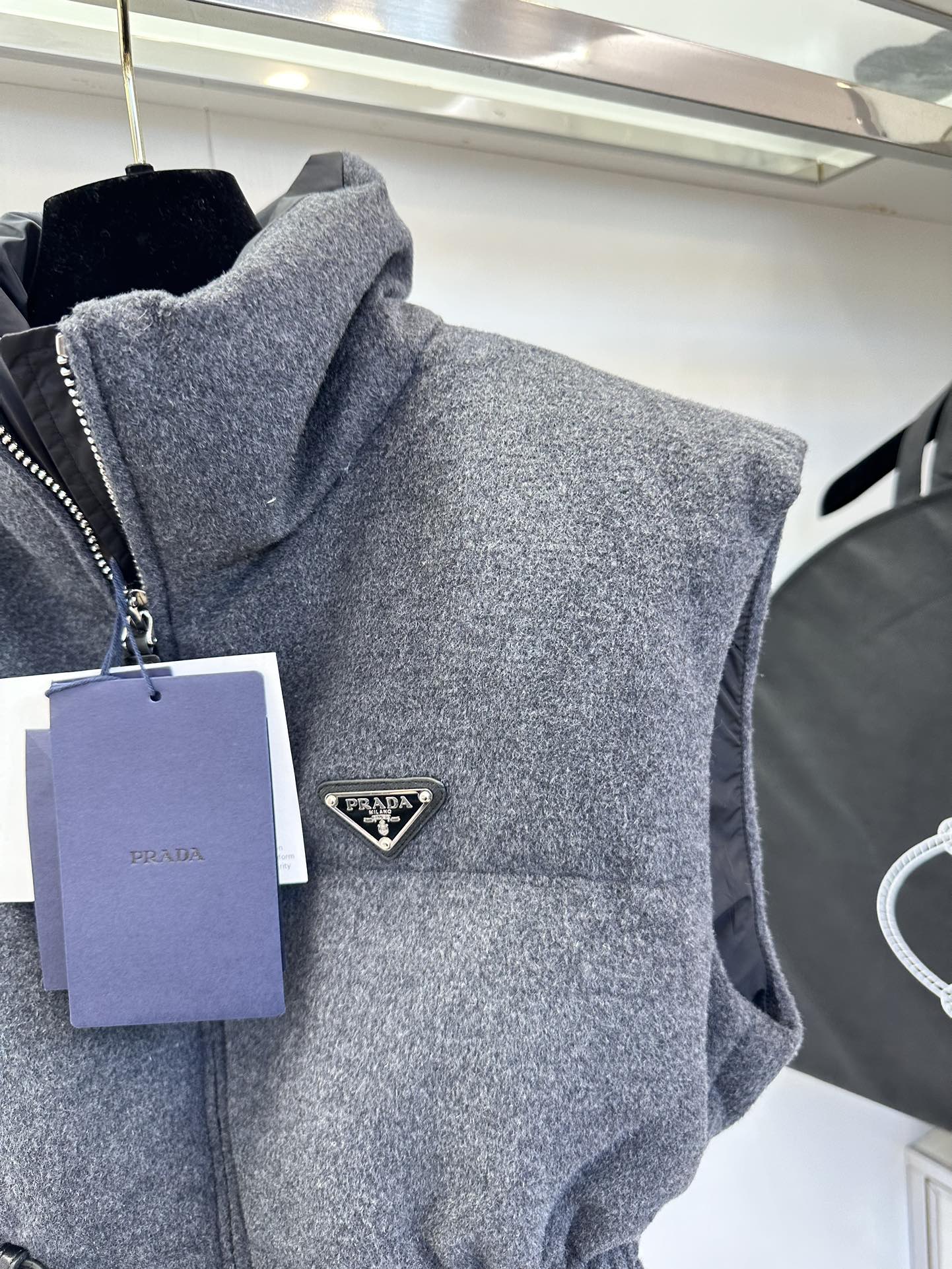 Belted Padded Vest with Stand Collar, Wool Material, and Classic Checkered Pattern 10 i1757921139 2384 8