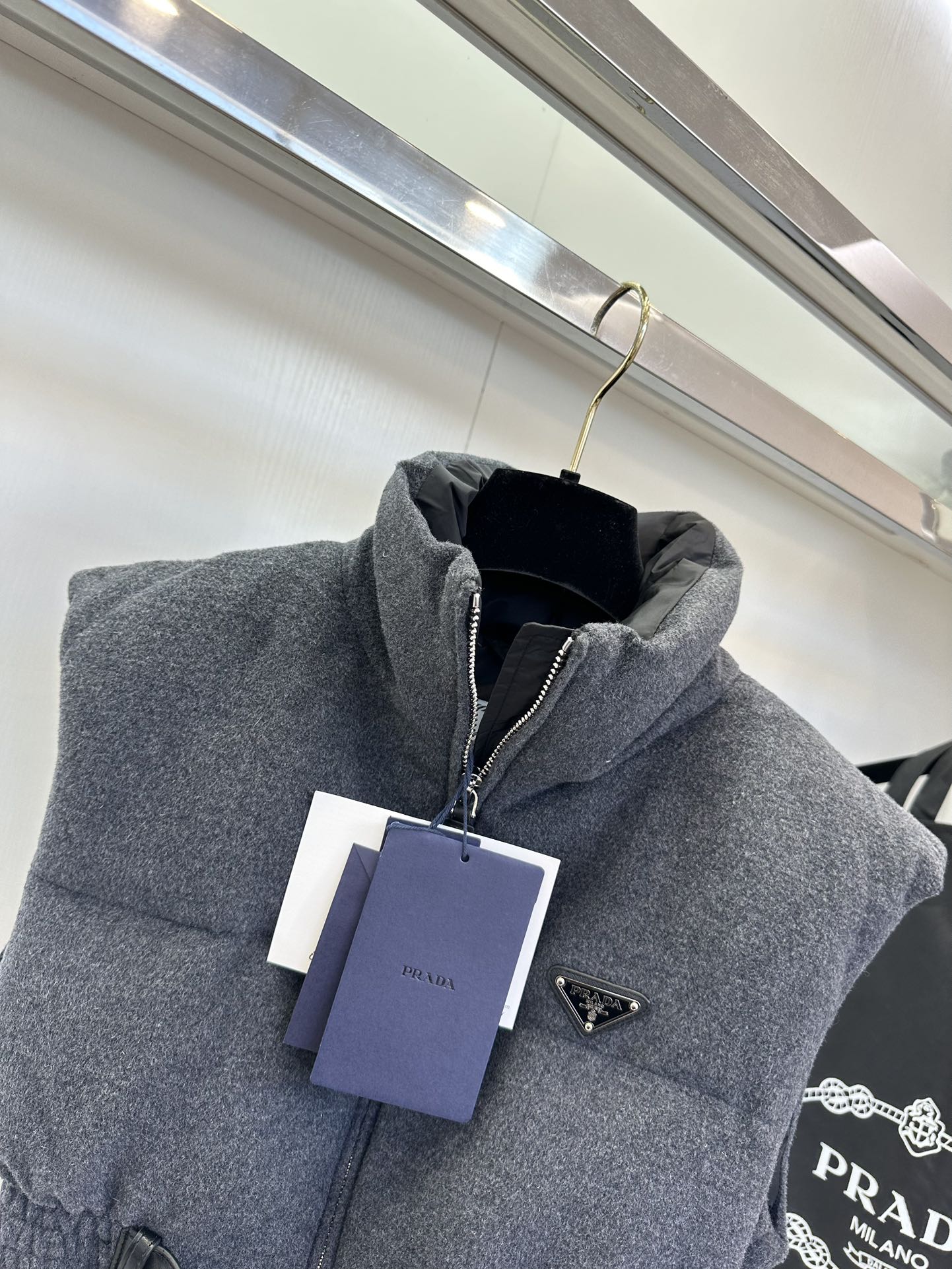 Belted Padded Vest with Stand Collar, Wool Material, and Classic Checkered Pattern 7 i1757921139 7721 5