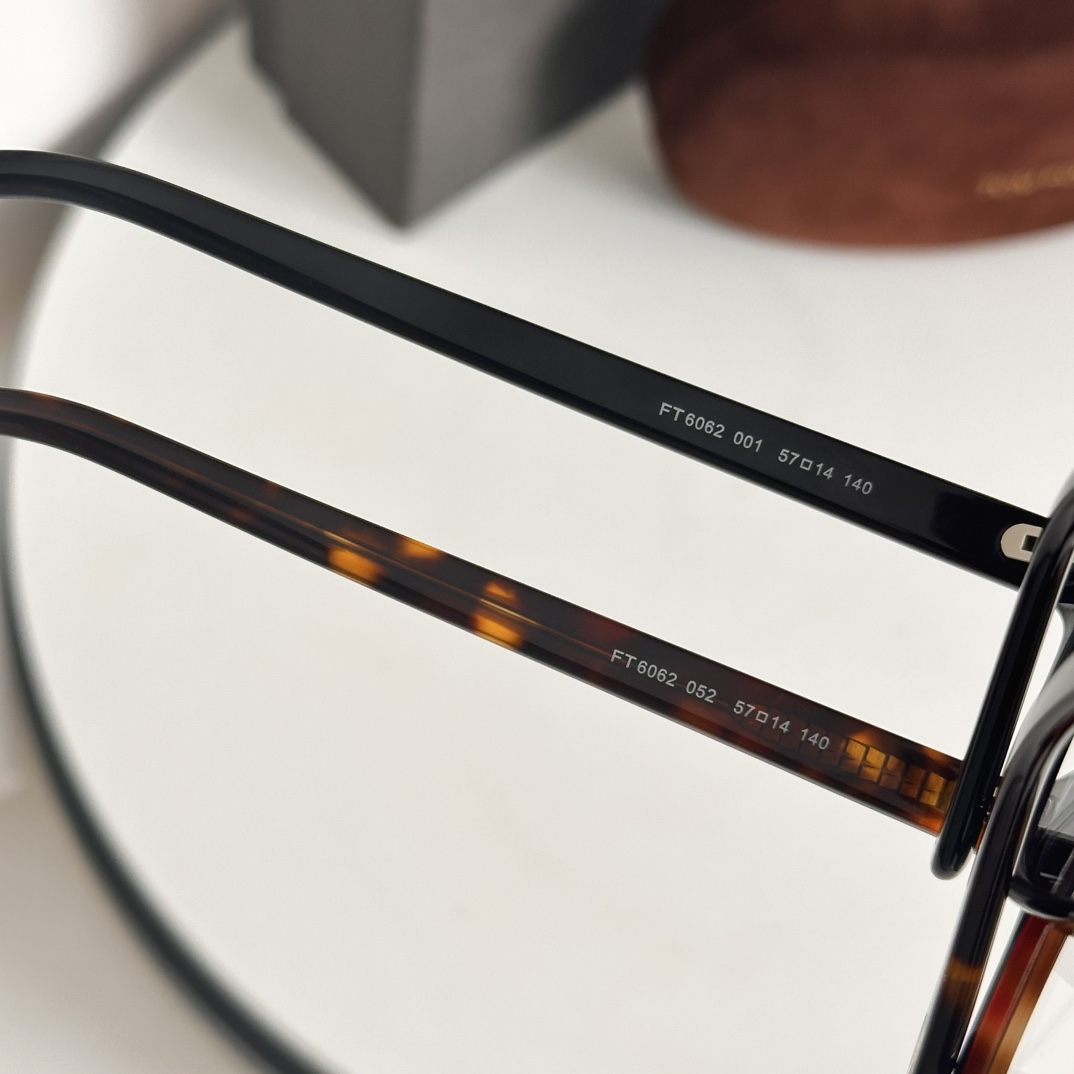 ‼️TOM FOR* 🐍🐍MODEL：FT6062💫💫💫SIZE：57口14-140💫💫💫