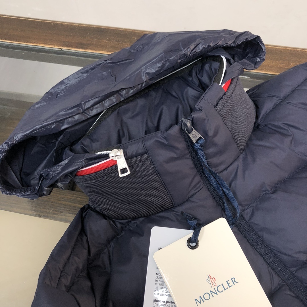 羽绒 🆕🆕Moncler 蒙口 Brendann 25秋冬最新男士短款羽绒夹克外套!专柜同步上新🈶售~帽