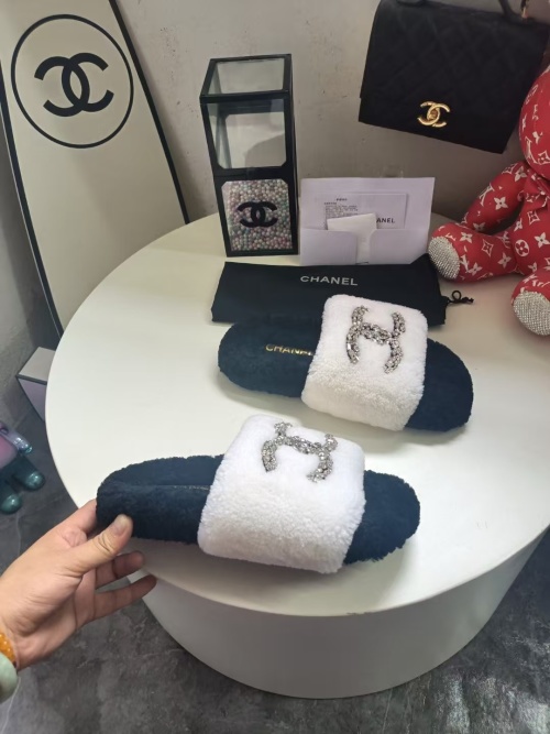 Chanel Women's Fuzzy Slides, Trendy and Comfortable, Perfect for Indoor Wear 1 Chanel Women's Fuzzy Slides, Trendy and Comfortable, Perfect for Indoor Wear