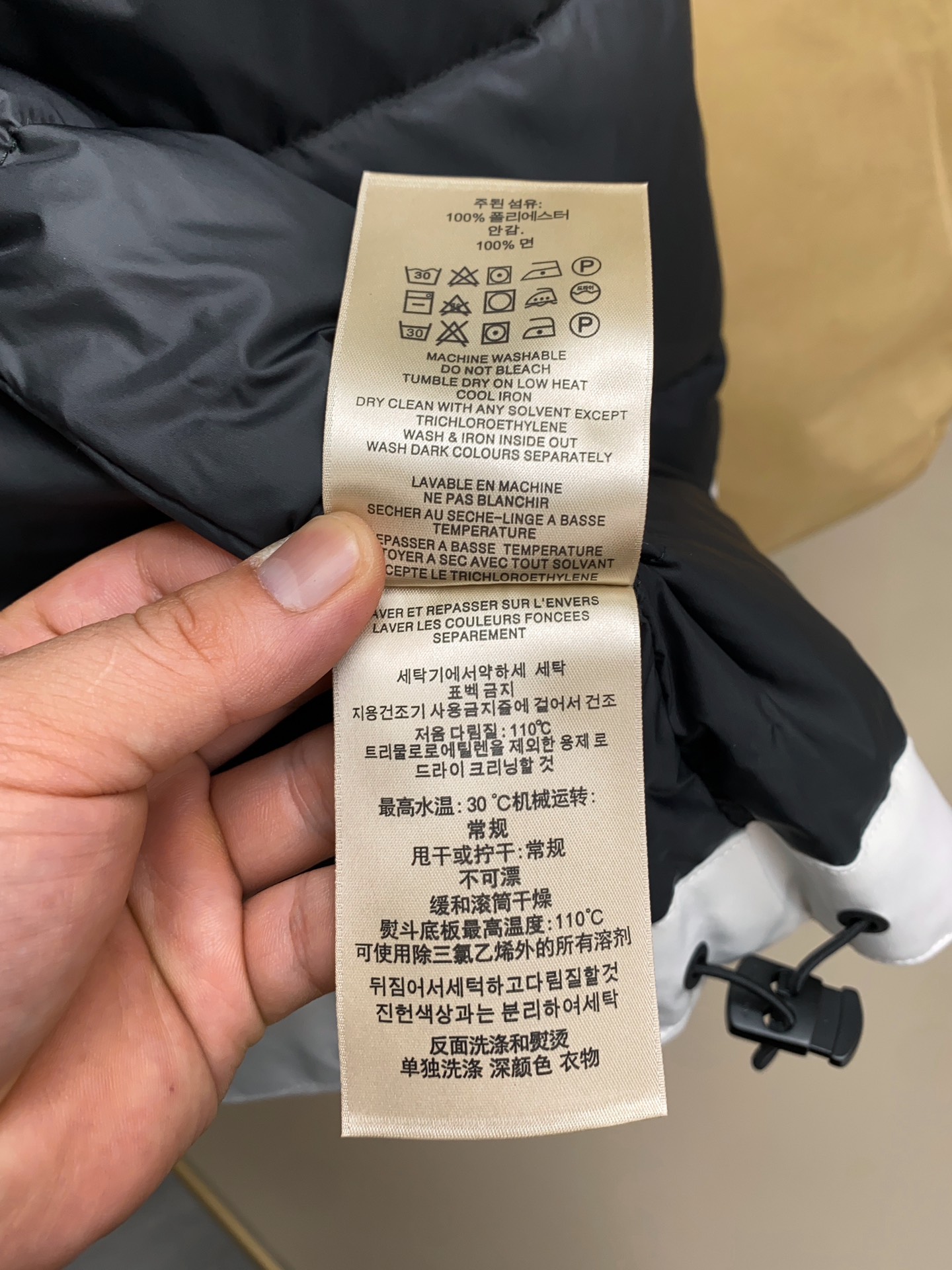 白色设计细节特写镜头