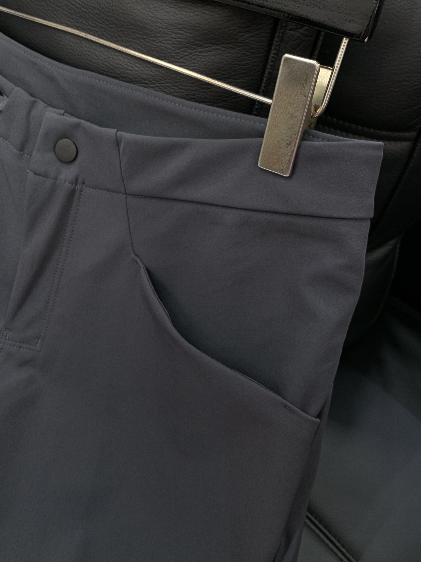 ，ARCTERYX 始祖鸟，2025秋季新品，时尚休闲裤，专柜同步有售，原单狠货，采用进口原版面料，顶级