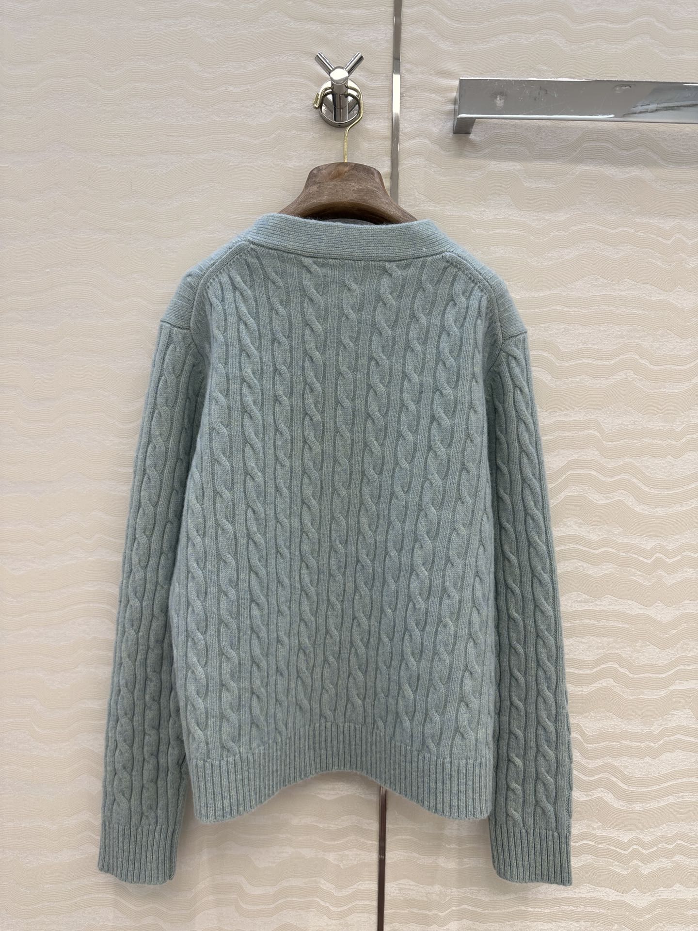 独家首发❤️高端原单品质，lP🆕高智感 老钱风穿搭气质V领羊毛外套！品质控必入！100%进口羊毛重磅克重