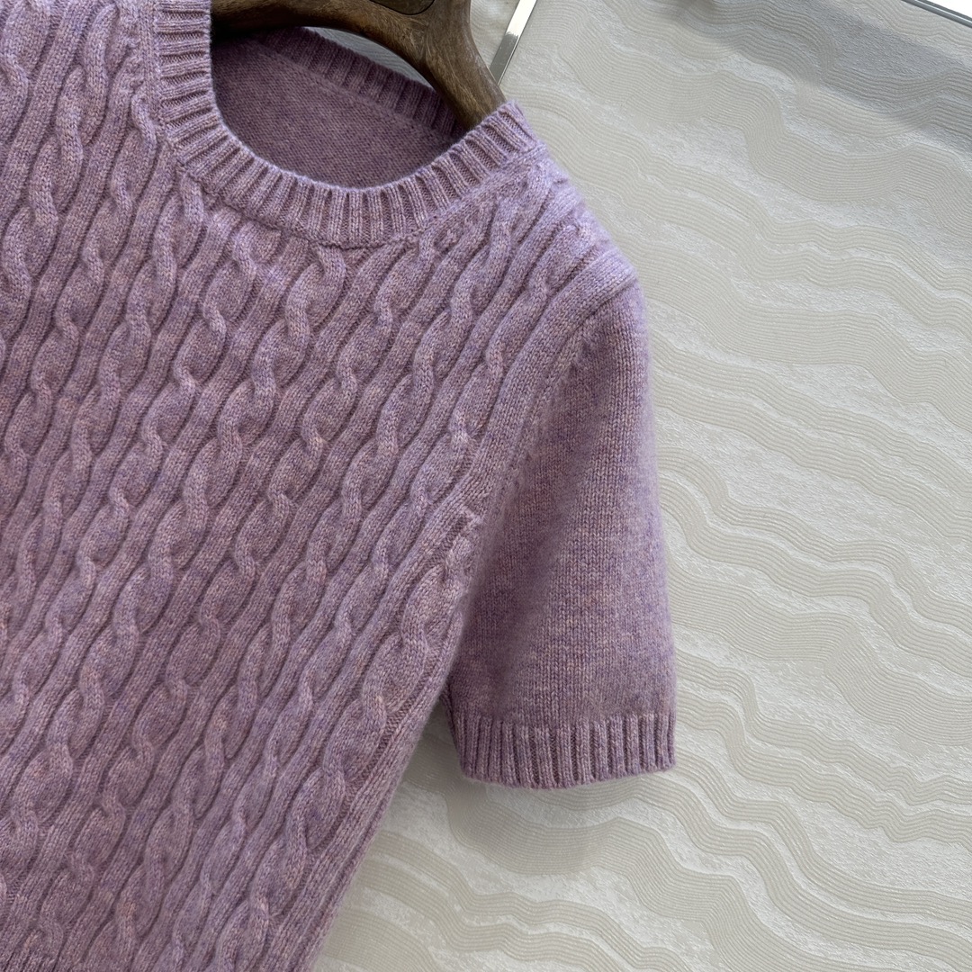 独家首发❤️高端原单品质，lP🆕高智感 老钱风穿搭气质V领羊毛外套！品质控必入！100%进口羊毛重磅克重