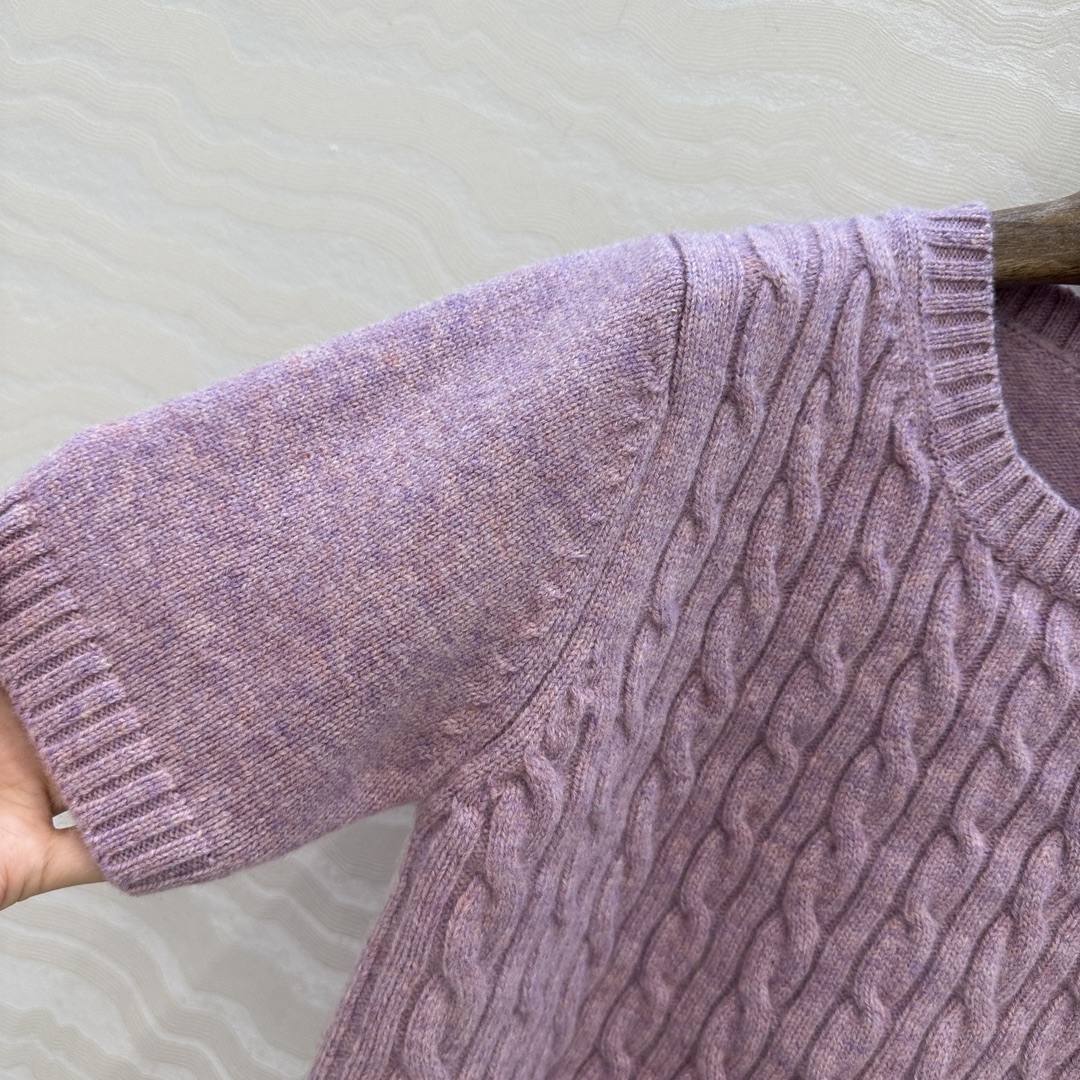 独家首发❤️高端原单品质，lP🆕高智感 老钱风穿搭气质V领羊毛外套！品质控必入！100%进口羊毛重磅克重