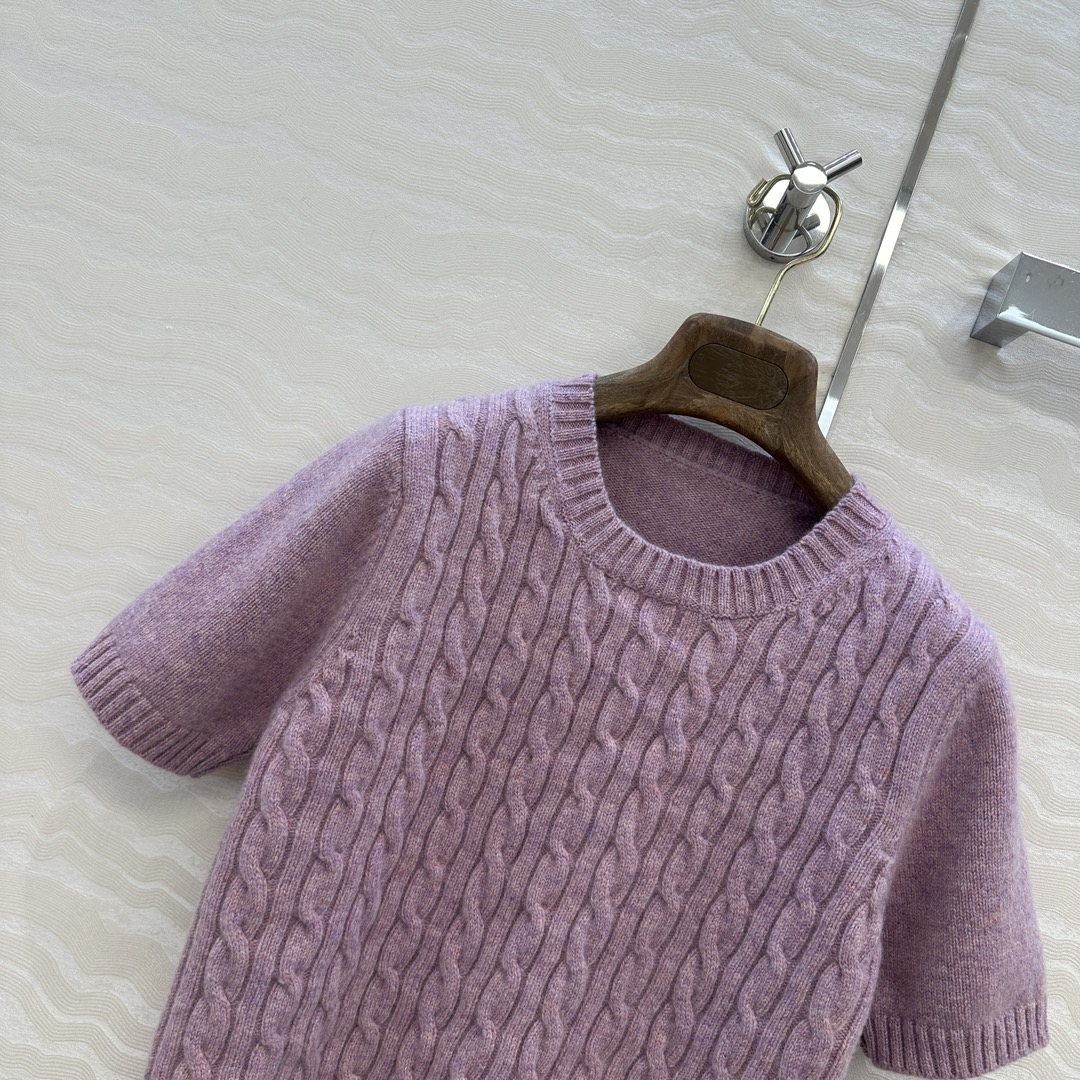 独家首发❤️高端原单品质，lP🆕高智感 老钱风穿搭气质V领羊毛外套！品质控必入！100%进口羊毛重磅克重