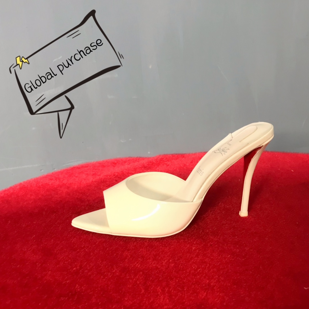 NO:337604,High-end customized autumn and winter classic series!  H10Cm, size 34-42. Genuine leather large sole, custom-made models are not refundable or exchanged. L57-001. White Sexy Leather. White Sheepskin. Standard European Size Reference:L57-001 Color:white/whitw Material:patent leather Lining:goat leather Heel height:10cm Sole:leather sole Size:EUR 34-42 (US 4-11):,,christian louboutin,sheepskin,Leather soles19860909高端订制 秋冬精典款系列！ H10Cm,尺码34-42码. 真皮大底,订制款不退不换.L57-001.白色柒皮.白色羊皮里. 标准欧码 Reference:L57-001 Color:white/whitw Material:patent leather Lining:goat leather Heel heigh:10cm Sole:leather sole Size:EUR 34－42（US 4一11) :,,christian louboutin,sheepskin,Leather soles,Women's Shoes