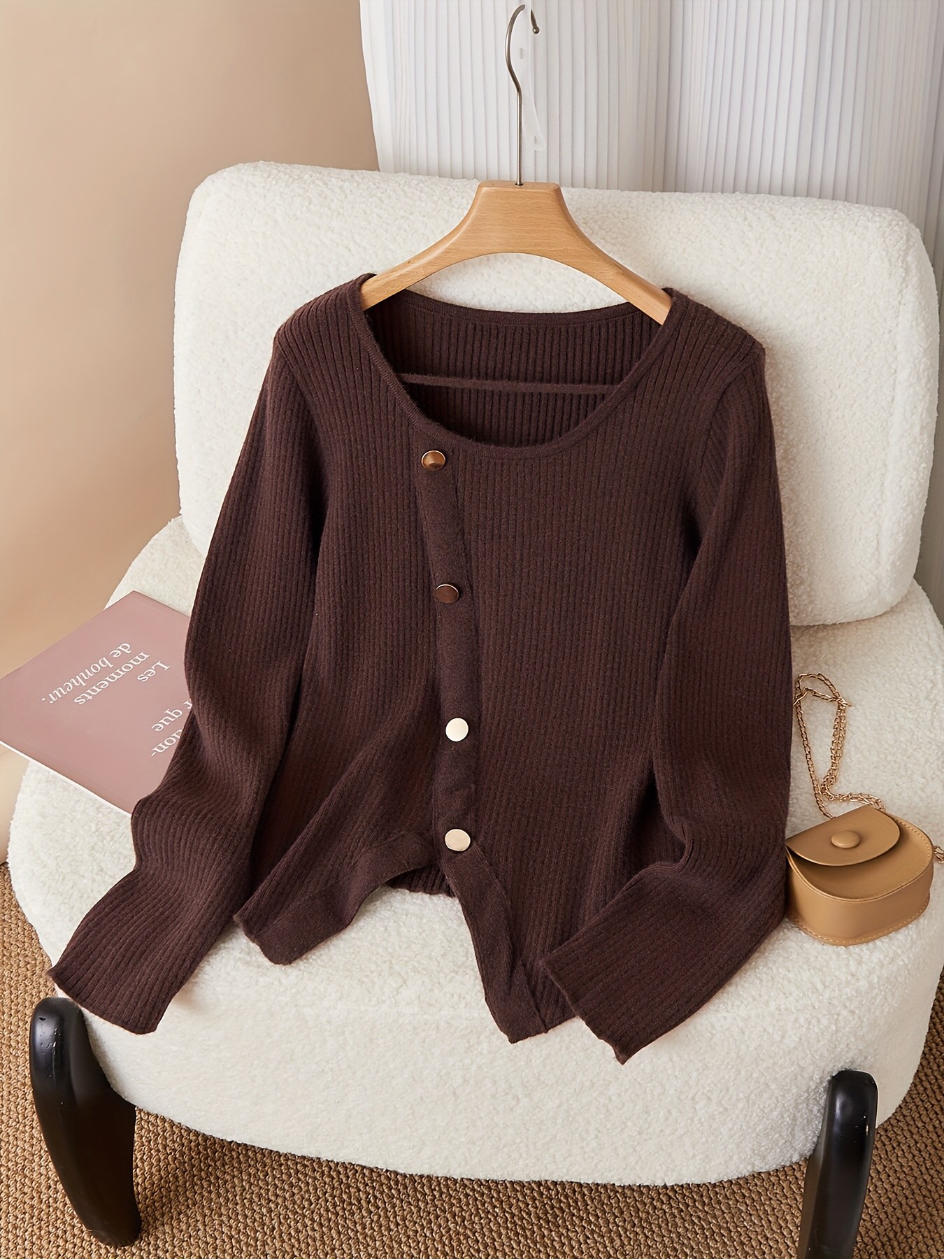 NO:517612,Pz.25T autumn and winter new style design irregular slit knitted button top SML brown, alexander wang19860909Pz.25T 秋冬新款设计感不规则开叉针织纽扣上衣 SML 棕色,,alexander wang,Women's clothing
