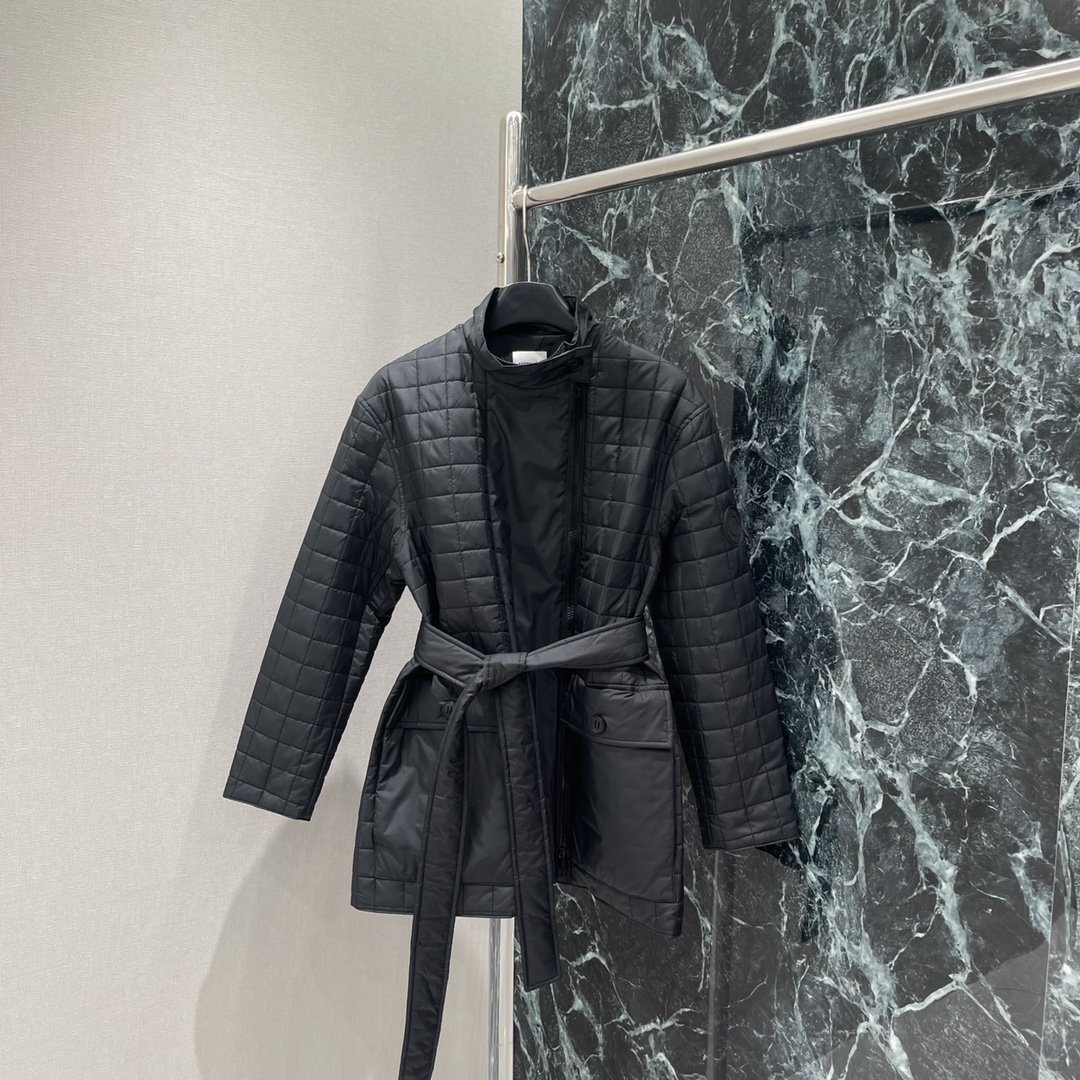 Her 25秋冬新款 立领衔缝大衣 立领拉链中长棉服外套菱格棉服经典格纹珩线工艺时尚又显瘦 改良立领设计