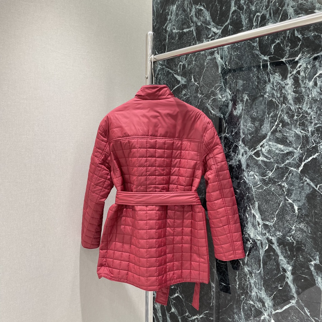 Her 25秋冬新款 立领衔缝大衣 立领拉链中长棉服外套菱格棉服经典格纹珩线工艺时尚又显瘦 改良立领设计