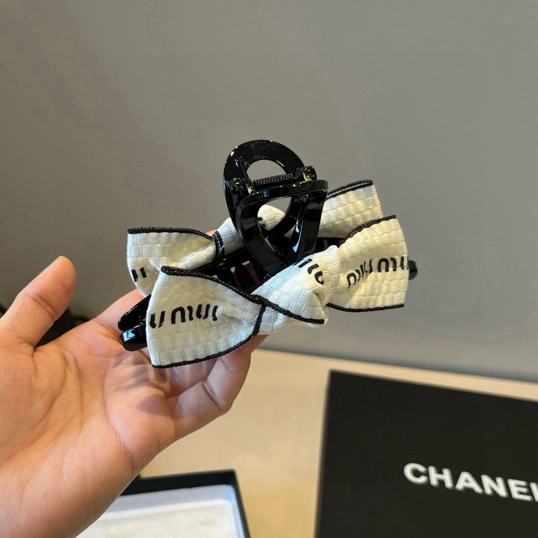 NO:371957,Miumiu hairpin hairpin, hairpin, miumiu hairpin19860909缪缪miumiu发夹发夹,发夹,miumiu,hairpins,accessory