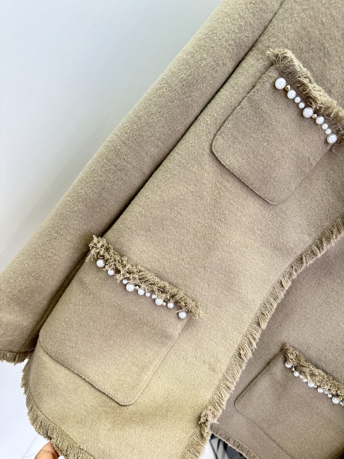 Elegant Wool Coat: Minimalist Collarless Design for Autumn & Winter 7 i1758094482 6909 5