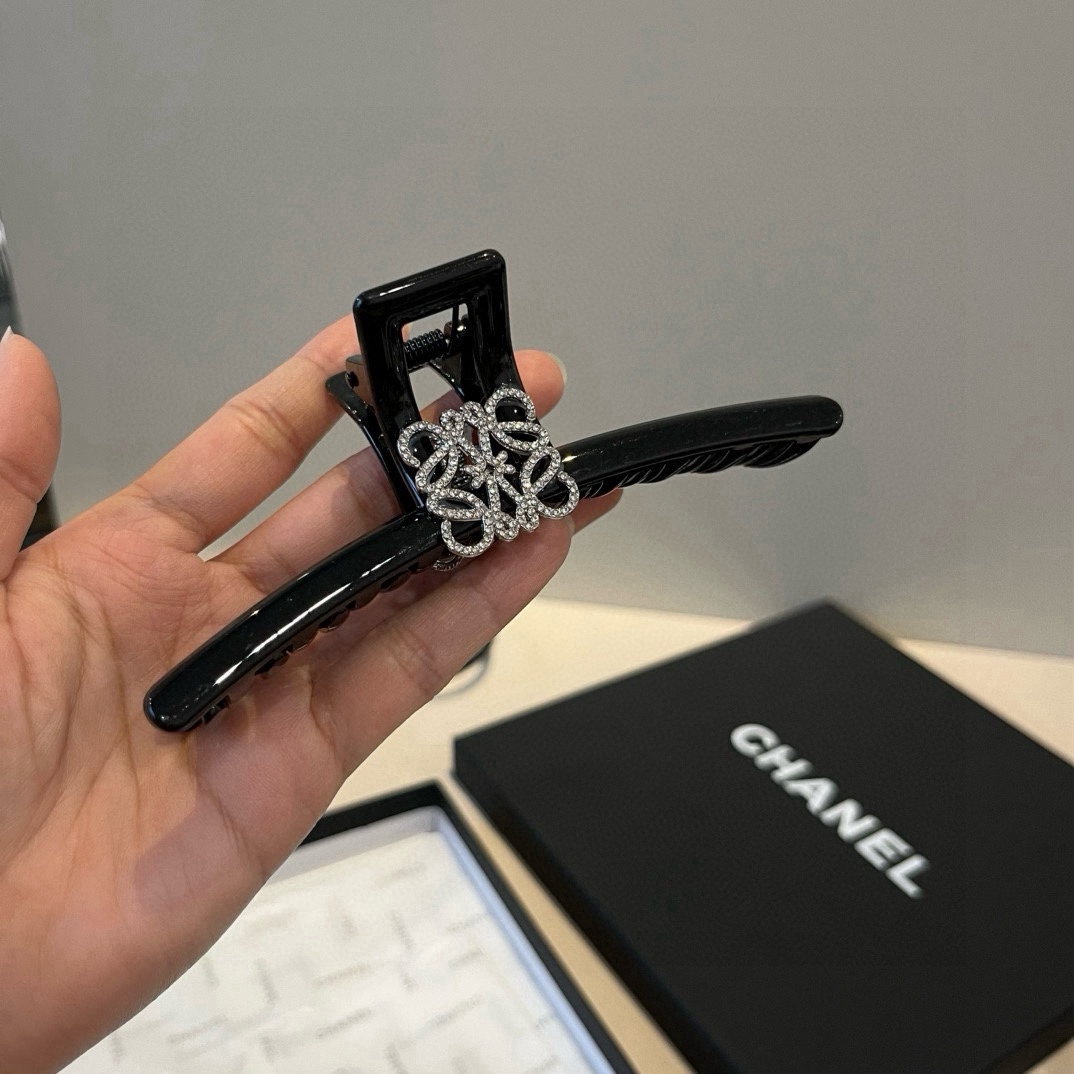 🆕LOEWE罗意威新款发夹