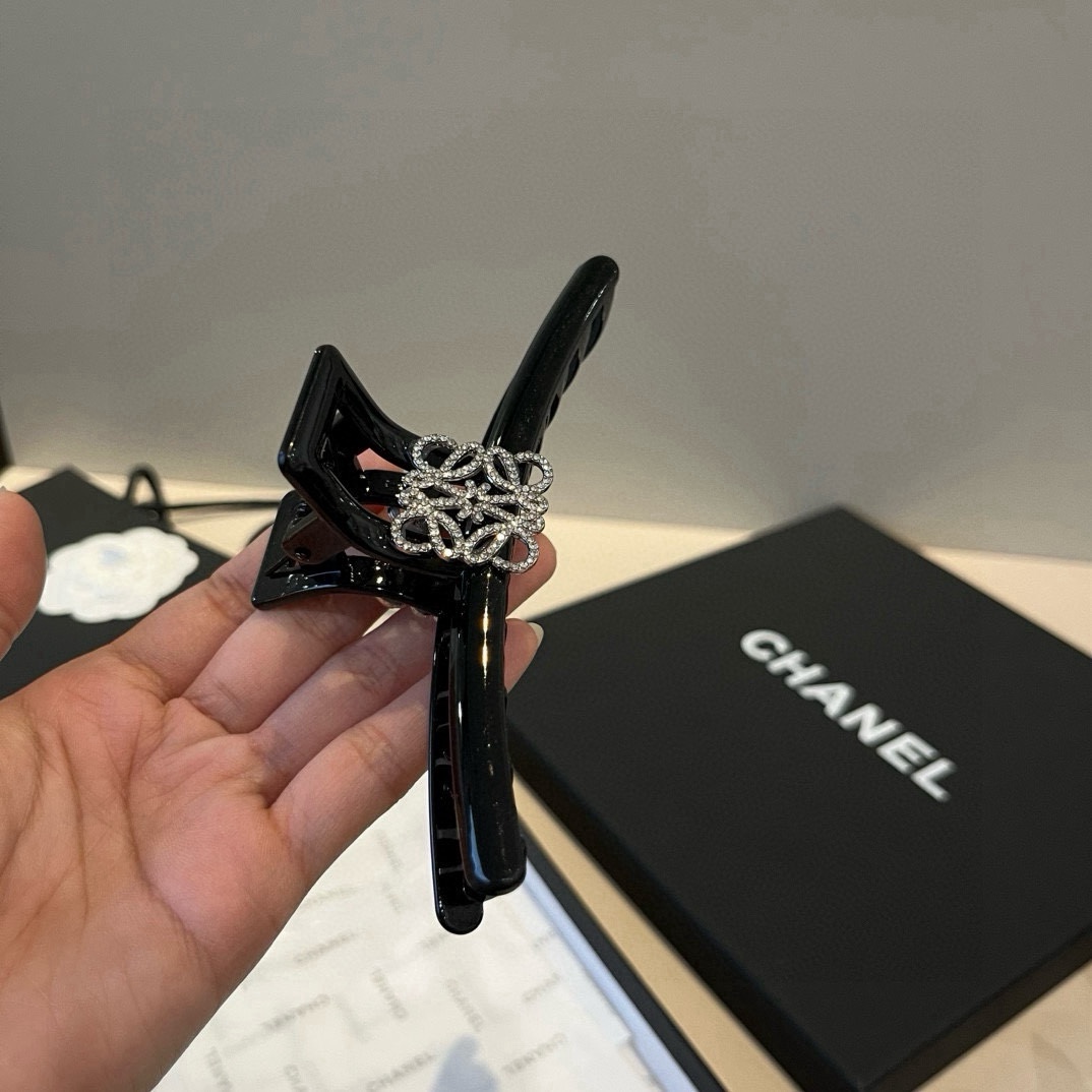 🆕LOEWE罗意威新款发夹