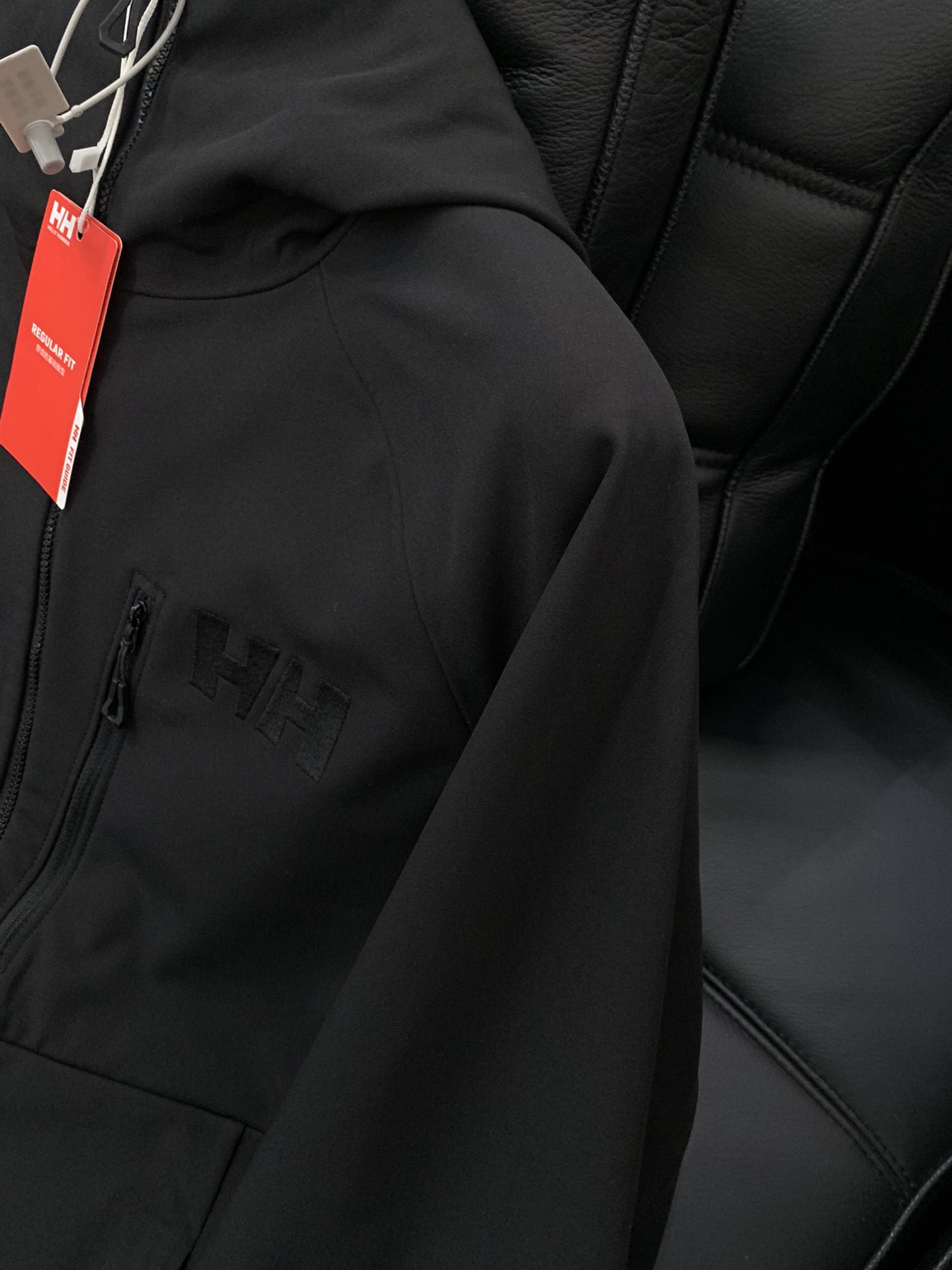 ，HELLY HANSEN/HH 男新款户外防水抓绒软壳衣外套夹克压胶软壳衣 实用性特别强 好东西 奥丁