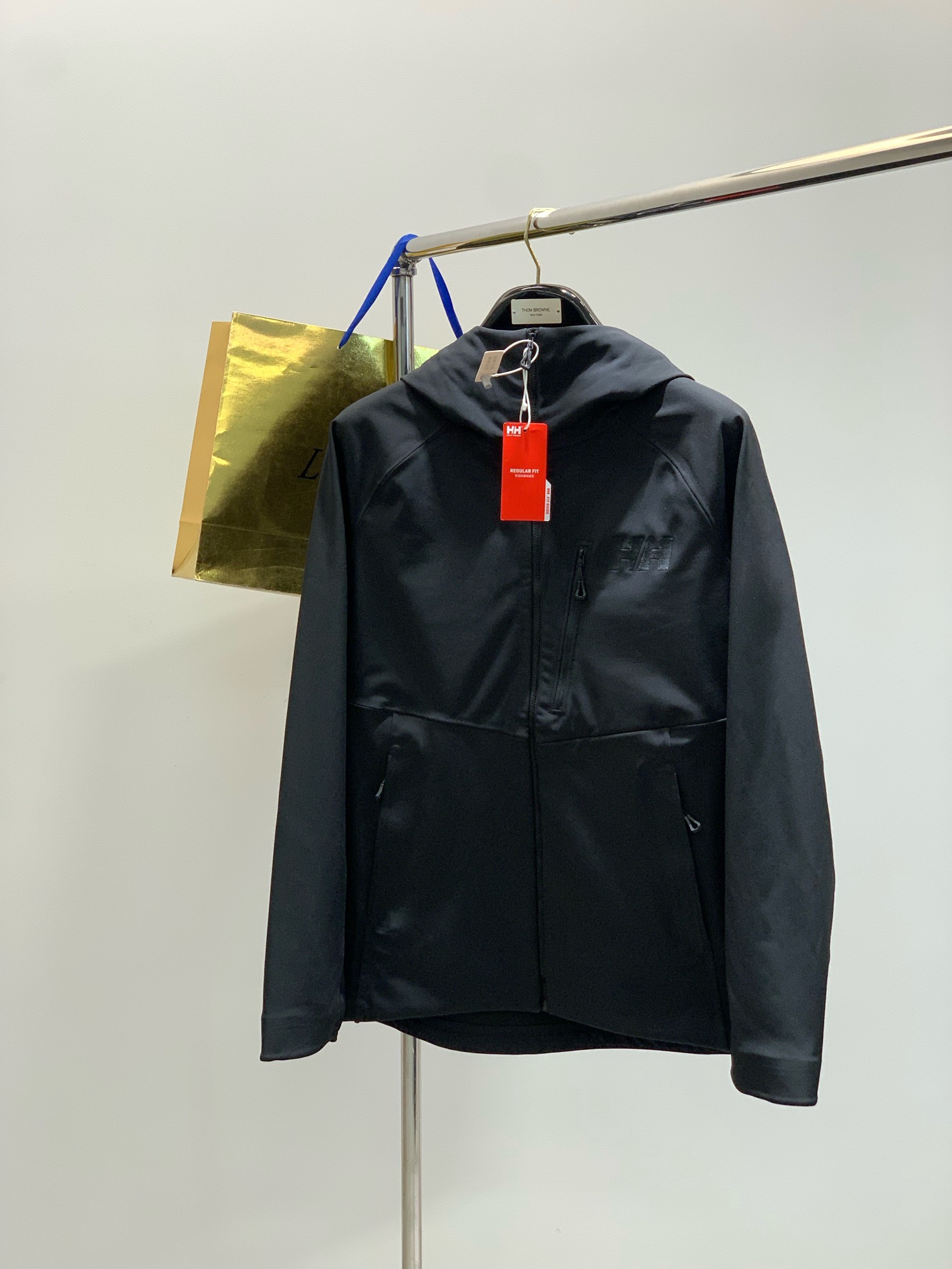 ，HELLY HANSEN/HH 男新款户外防水抓绒软壳衣外套夹克压胶软壳衣 实用性特别强 好东西 奥丁