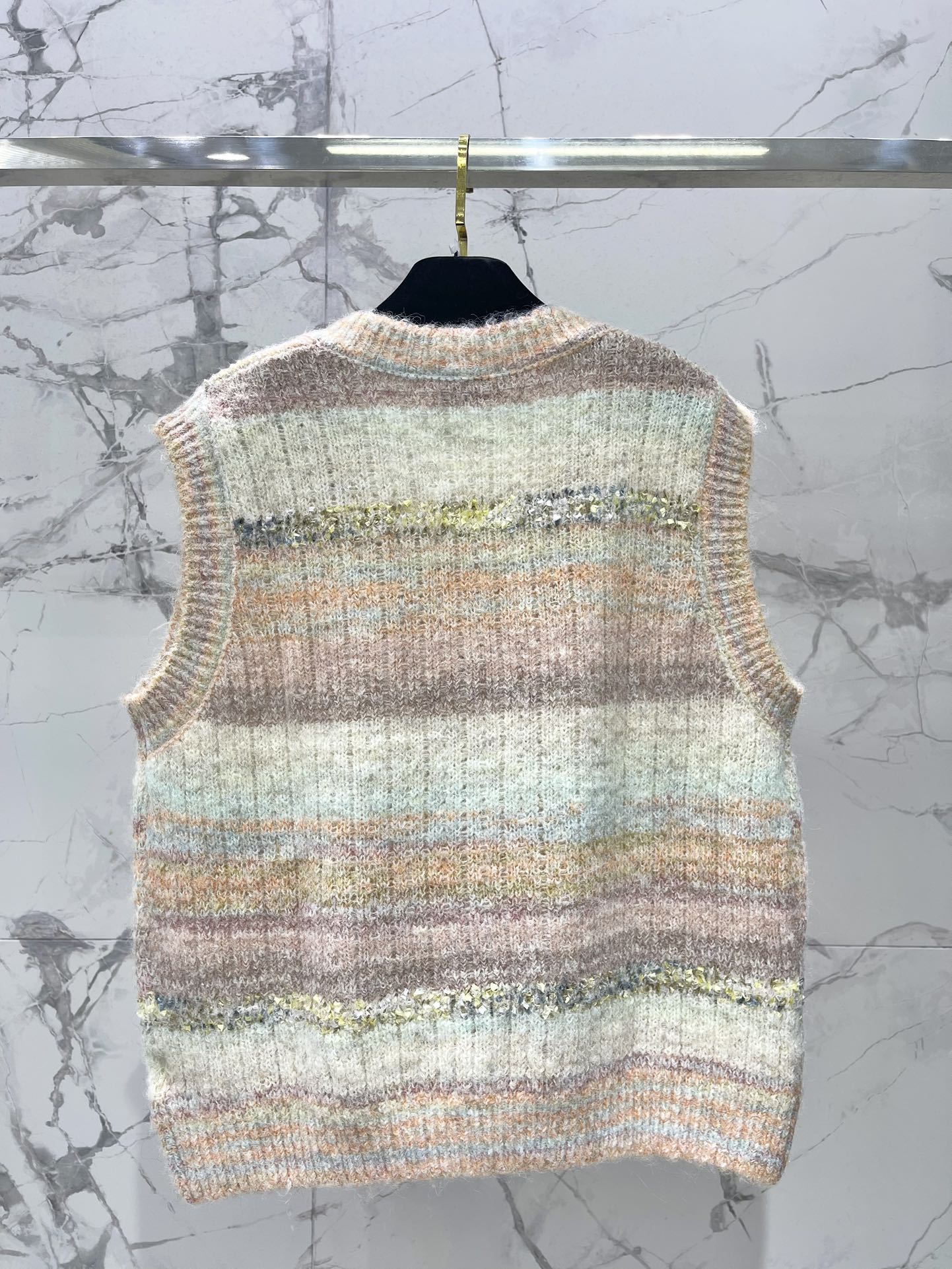 Chanel V-Neck Sleeveless Mohair Vest Gradient Patchwork Top 9 i1758100990 8048 7