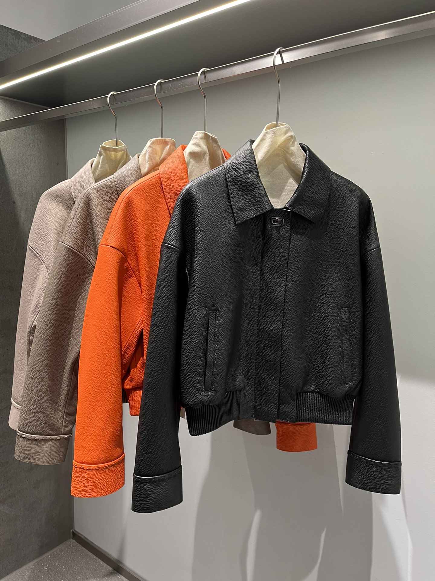 NO:721922,,Fendi-clothing,fendi,19860909,芬迪-服装,fendi,,Women's clothing