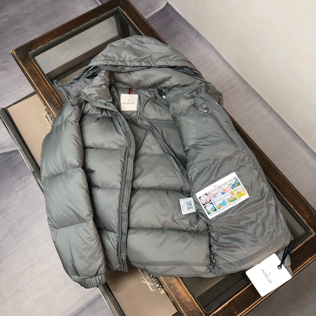 羽绒 Moncler 蒙口 Couyere 25秋冬最新玛雅情侣款羽绒服~采用标志性的lon laqué