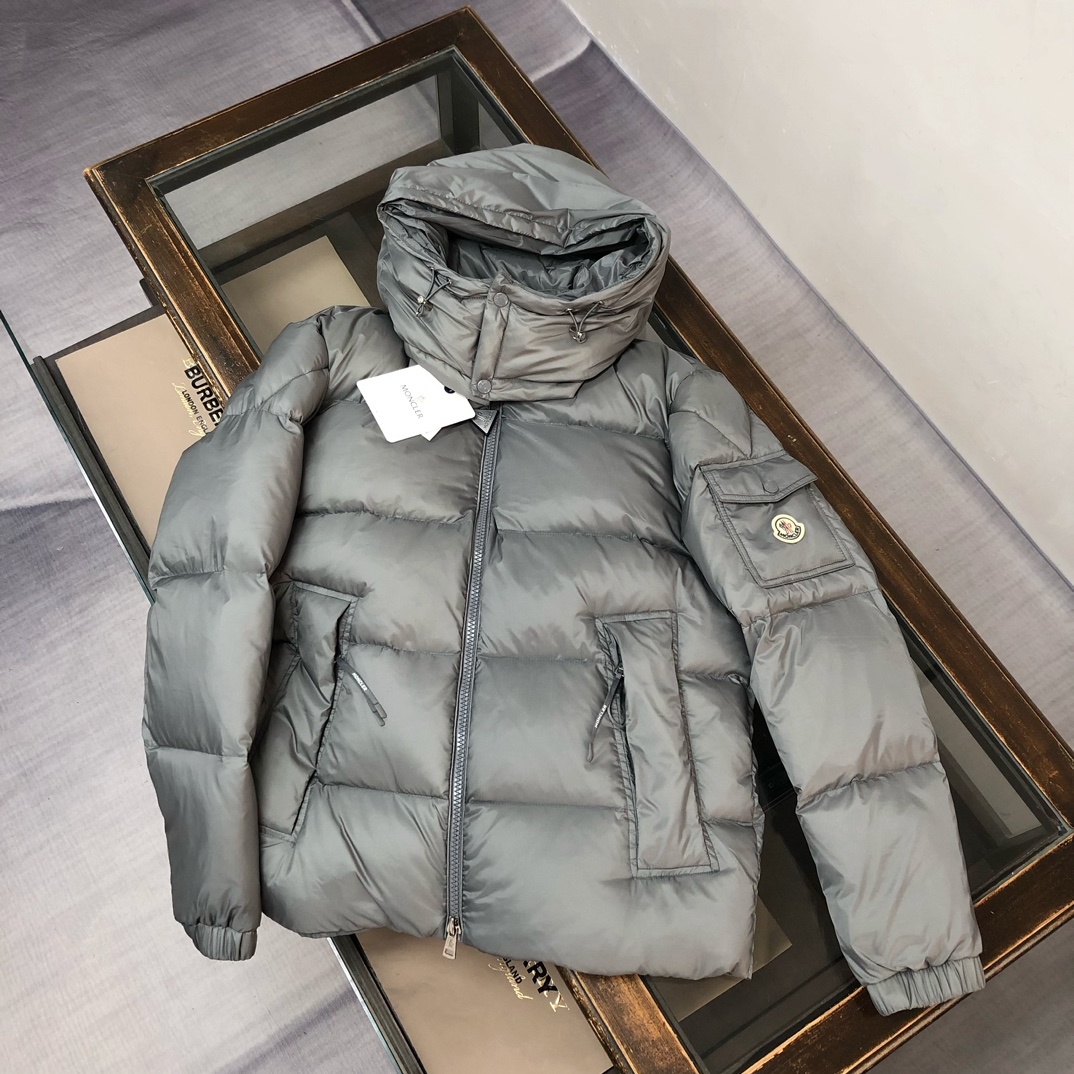 羽绒 Moncler 蒙口 Couyere 25秋冬最新玛雅情侣款羽绒服~采用标志性的lon laqué