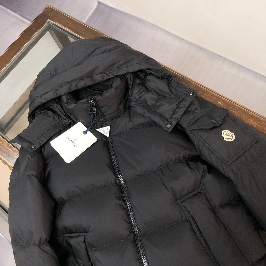 羽绒 Moncler 蒙口 Couyere 25秋冬最新玛雅情侣款羽绒服~采用标志性的lon laqué