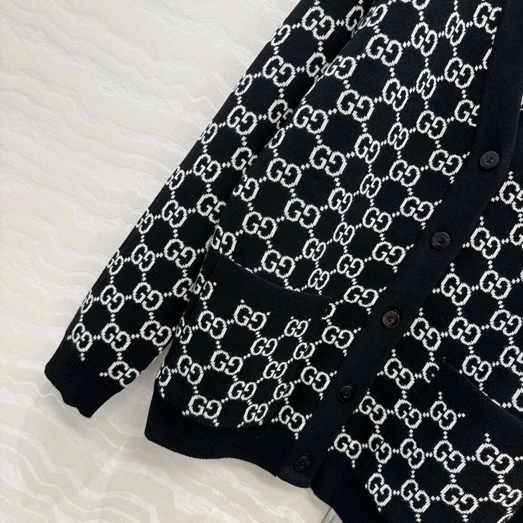 独家首发❤️原单品质，格蕾系穿搭GG复古提花羊毛开衫外套，双面可穿设计，经典V领单排扣，气质名媛少女减龄