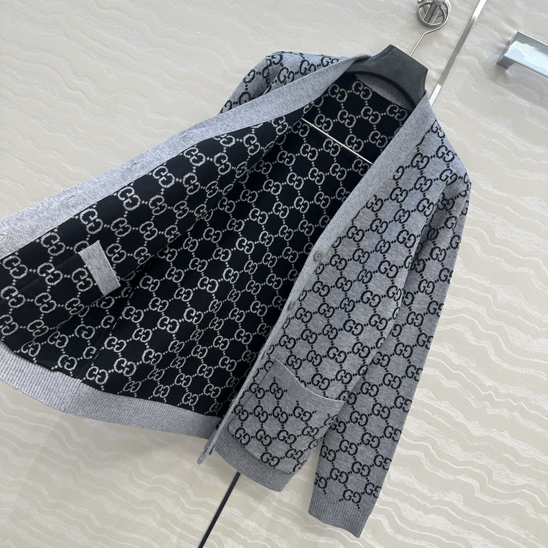 独家首发❤️原单品质，格蕾系穿搭GG复古提花羊毛开衫外套，双面可穿设计，经典V领单排扣，气质名媛少女减龄