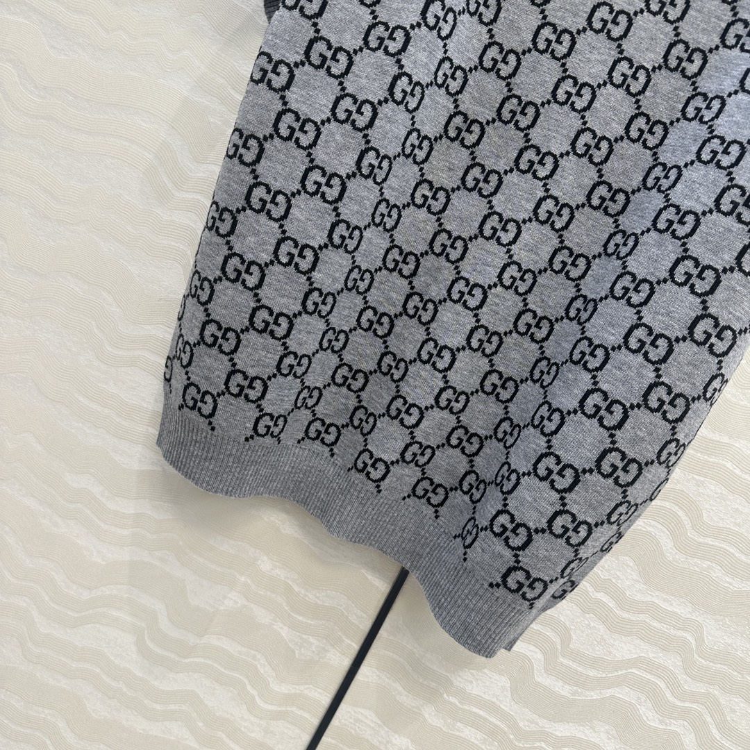 独家首发❤️原单品质，格蕾系穿搭GG复古提花羊毛短袖上衣，双面可穿设计，经典圆领气质名媛少女减龄学院风，