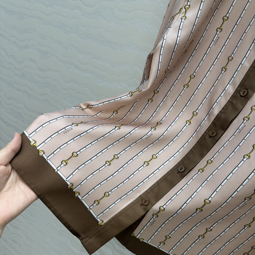 独家首发❤️原单品质💕GG浪漫度假印花真丝衬衫！全定位对花工艺，100%真丝斜纹绸质感超赞！气质小翻领H