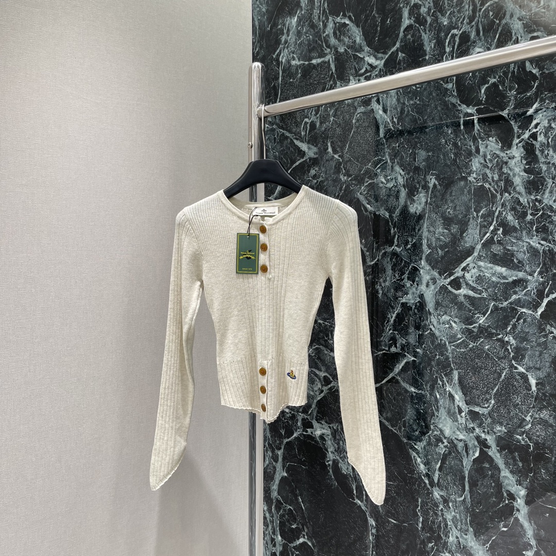 土星 25秋冬新款 收腰针织长袖上衣 辣妹的针织单品 粗细不同的针织拼接让整件衣服立体生动起来 下摆V字