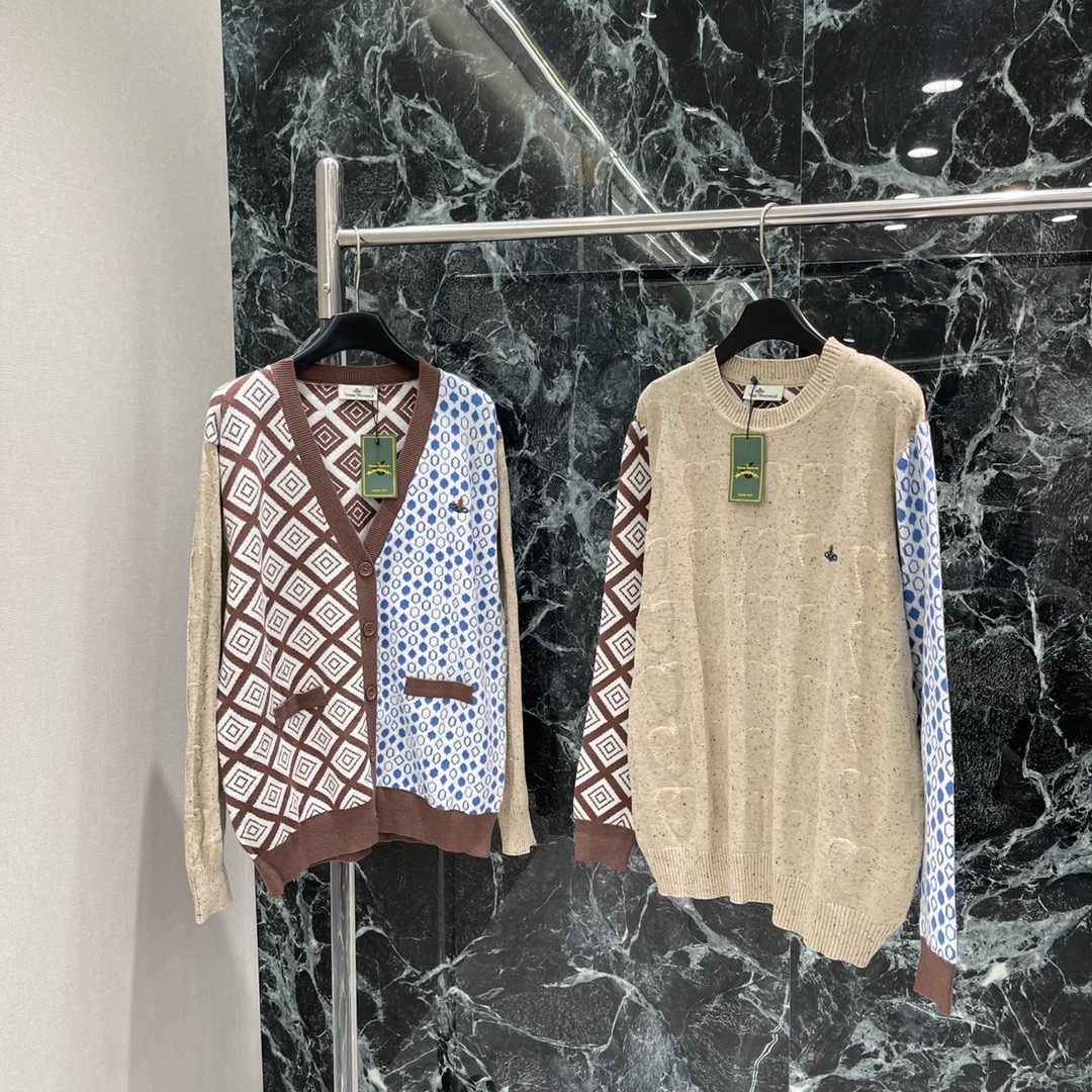 土星 25秋冬新款 复古菱格提花拼色毛衣 袖子撞色设计 和一系列的开衫相呼应 胸前经典土星logo刺绣 