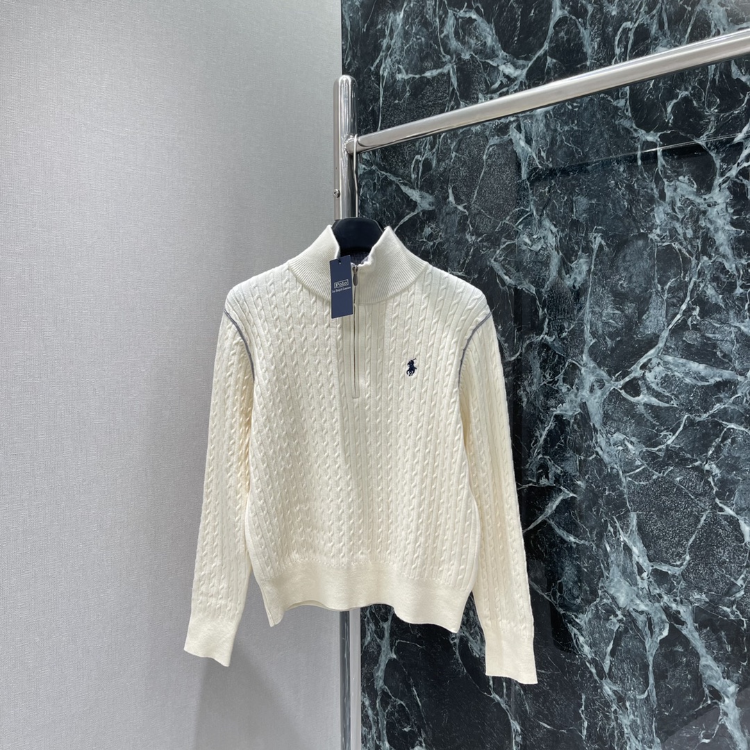 拉夫 25秋冬新款 立领半拉链针织开衫 领口撞色设计 不仅修饰了颈部线条 还增添了几分干练与帅气！👔✨拉