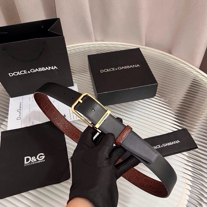 Dolce&Gabbana 新款 鳄鱼皮腰带，雅致配饰，搭配经典滚轴搭扣：35 毫米