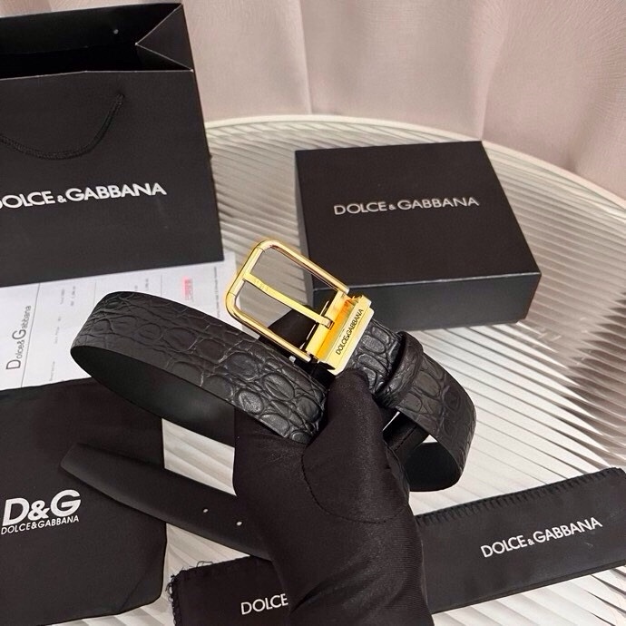 Dolce&Gabbana 新款 鳄鱼皮腰带，雅致配饰，搭配经典滚轴搭扣：35 毫米