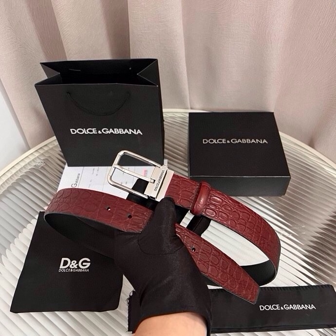 Dolce&Gabbana 新款 鳄鱼皮腰带，雅致配饰，搭配经典滚轴搭扣：35 毫米