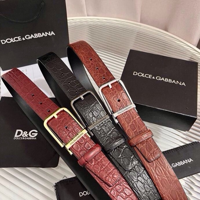 Dolce&Gabbana 新款 鳄鱼皮腰带，雅致配饰，搭配经典滚轴搭扣：35 毫米
