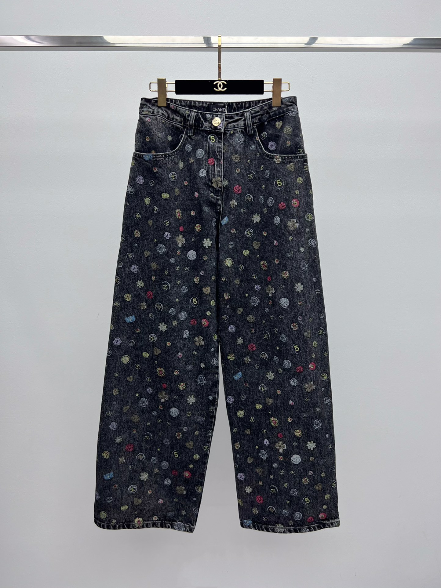 Chane*彩绘印花阔腿牛仔裤25B新款满幅彩绘印花图案复古又吸睛宽松版型修饰腿型不挑人 轻松打造独特个