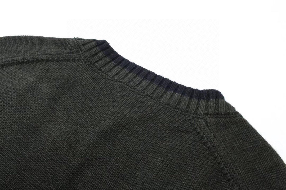 迪奥/Dior 秋冬新款 经典字母刺绣针织开衫毛衣