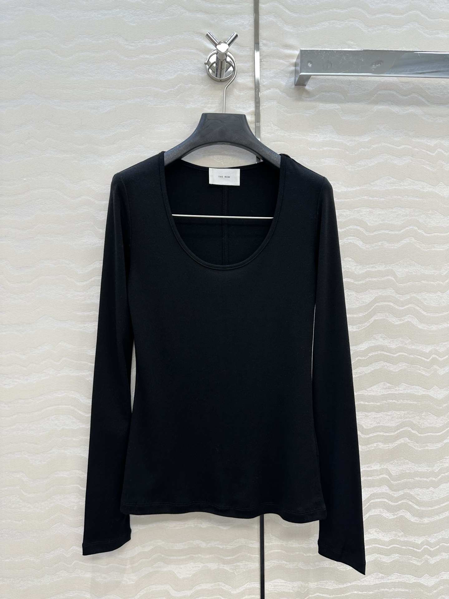 独家首发❤️原单品质，Row风纸片人穿搭！进口天丝羊毛U领打底衫！超级显瘦神器！极简叠搭单品！白富美必入