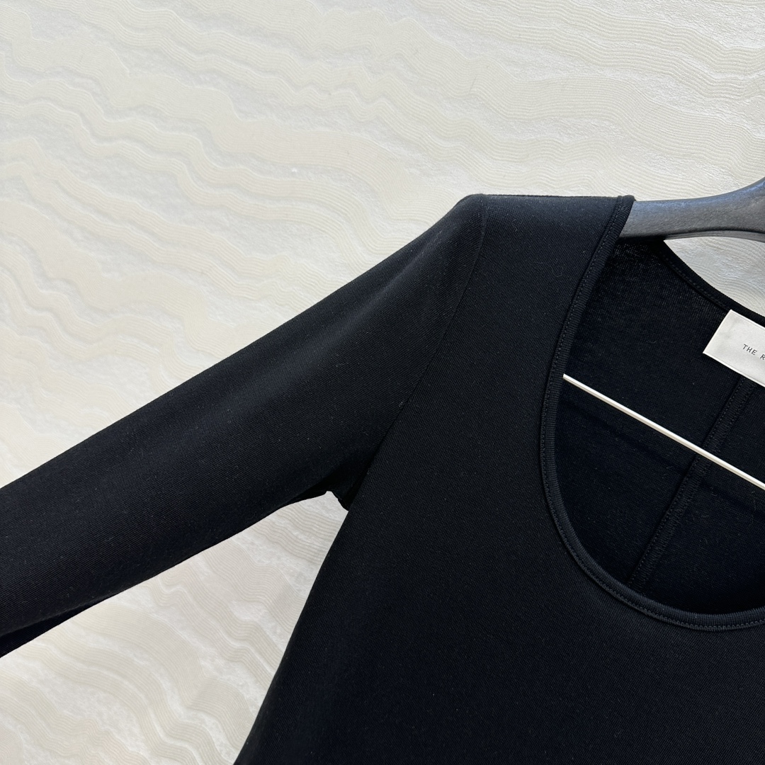 独家首发❤️原单品质，Row风纸片人穿搭！进口天丝羊毛U领打底衫！超级显瘦神器！极简叠搭单品！白富美必入