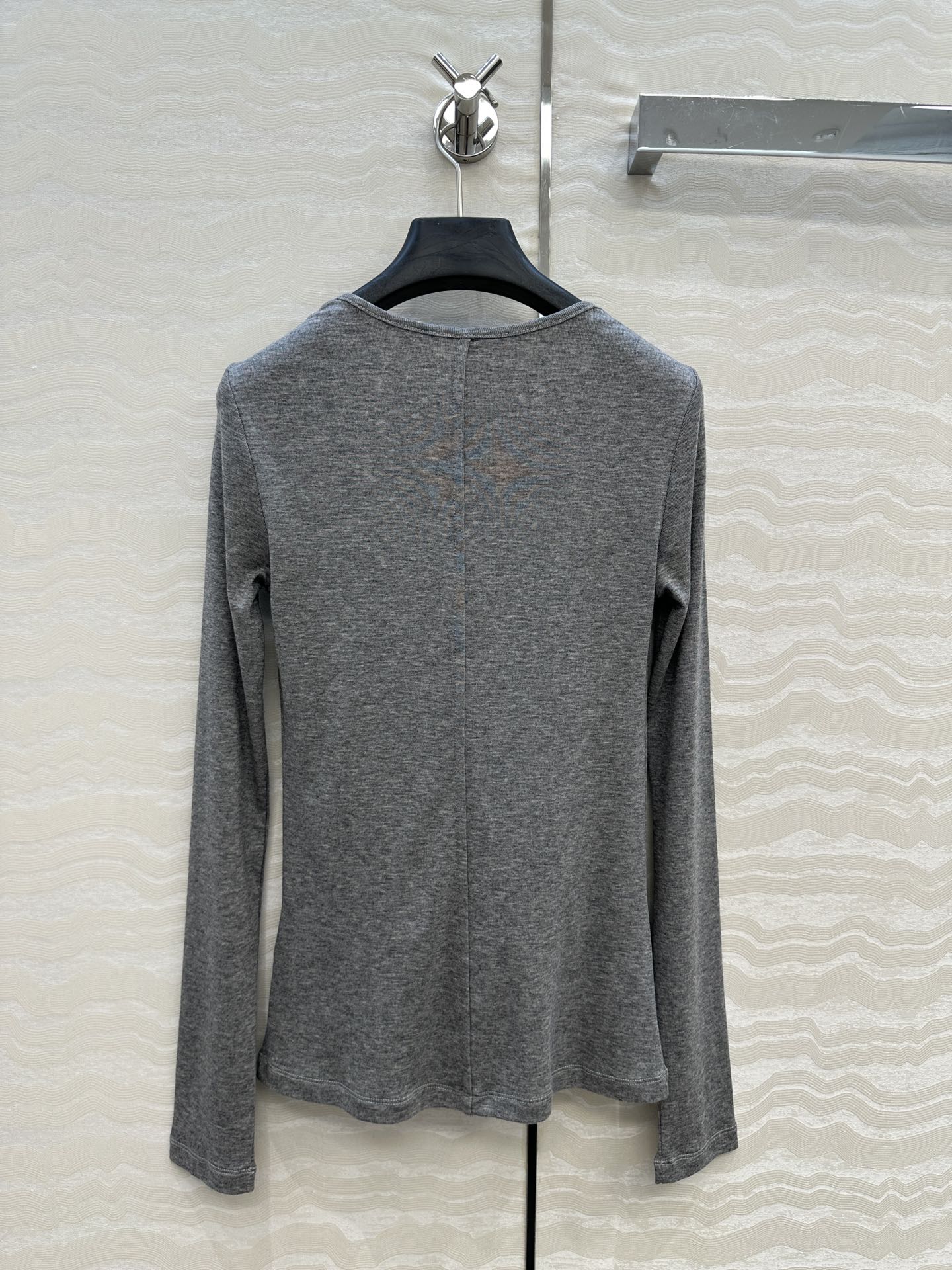 独家首发❤️原单品质，Row风纸片人穿搭！进口天丝羊毛U领打底衫！超级显瘦神器！极简叠搭单品！白富美必入