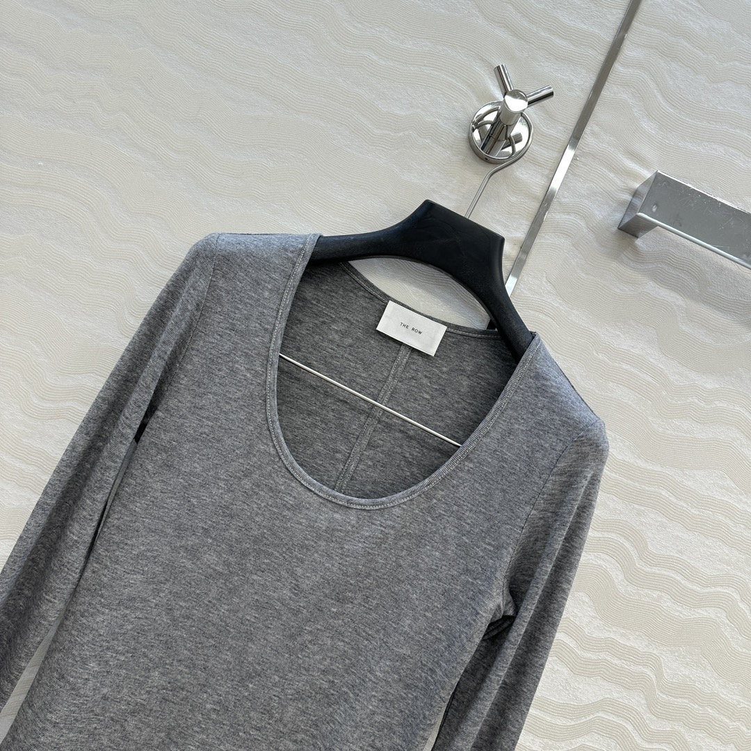 独家首发❤️原单品质，Row风纸片人穿搭！进口天丝羊毛U领打底衫！超级显瘦神器！极简叠搭单品！白富美必入